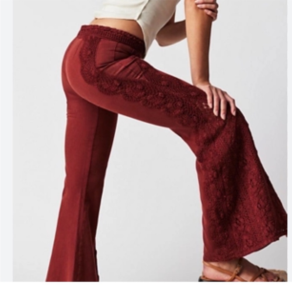 NWT Free People Neptunes Net Crochet Flare Pants sz 12 - Picture 1 of 14